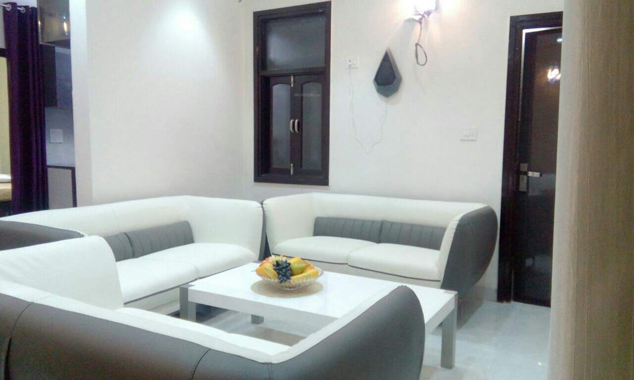  the luxuria Living Area