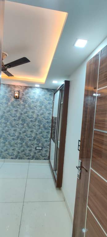  the crest Living Area