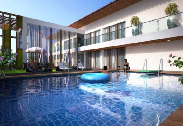  emerald Swimming Pool