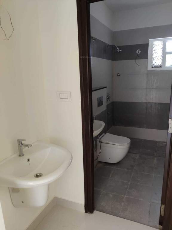  golden nest Bathroom