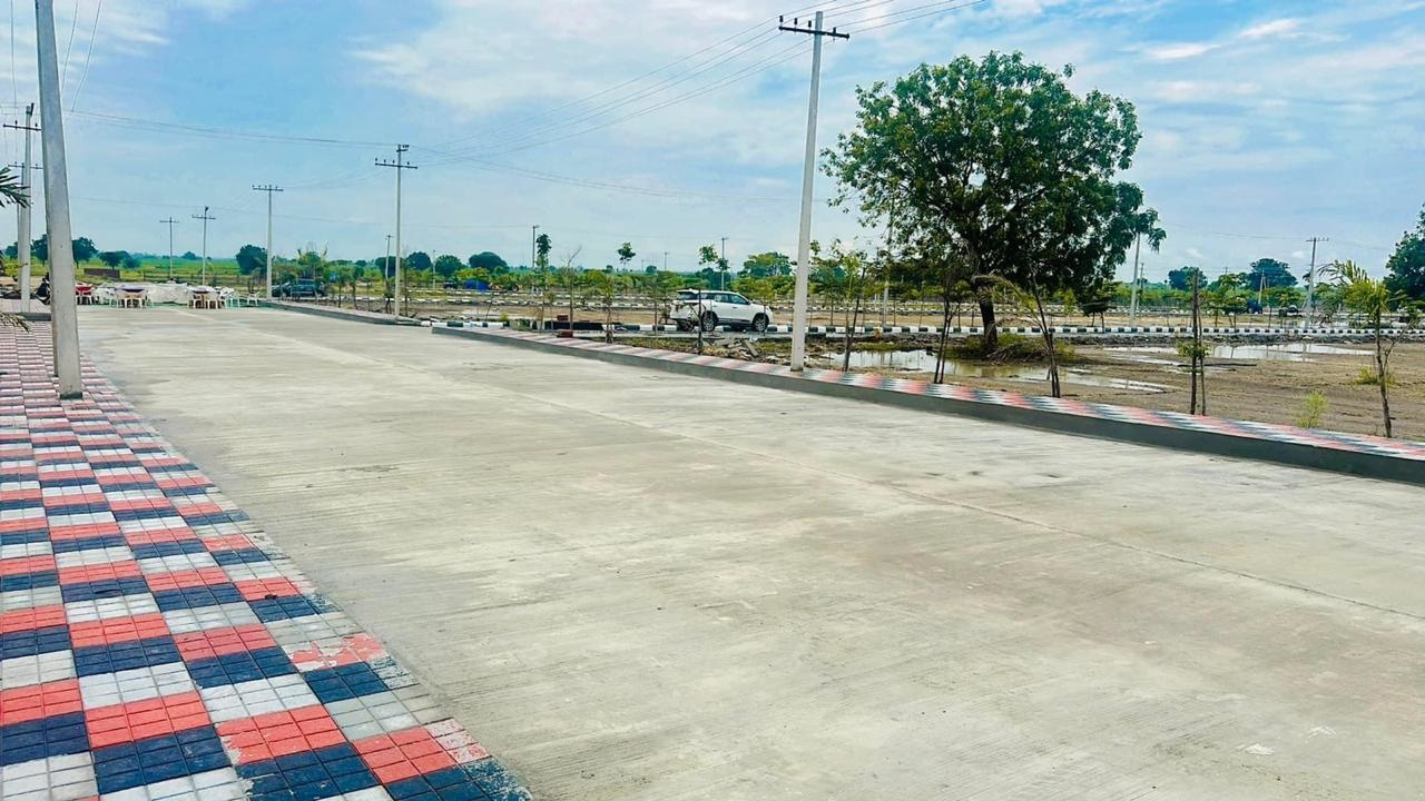  sukrithi subhaga Plot