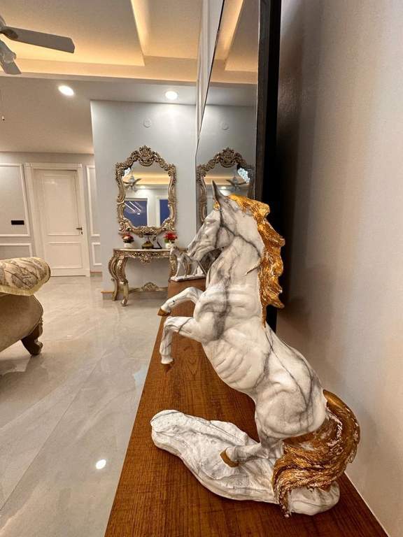  altura lux Living Area