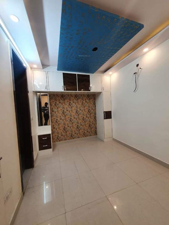  the precious homes Living Area