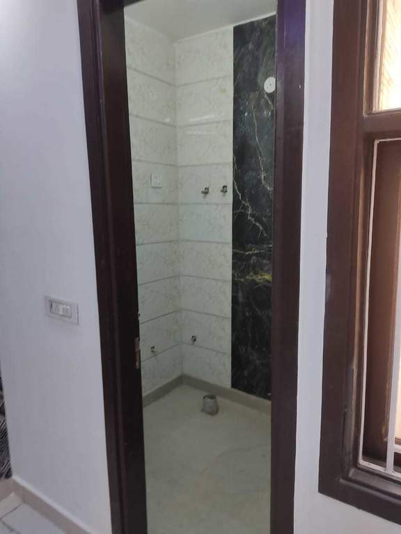  the space Bathroom