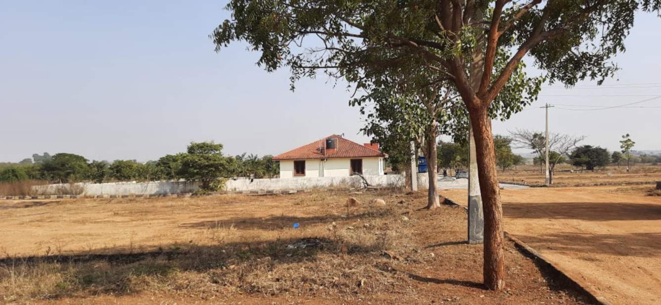  mahathae brindavan Plot