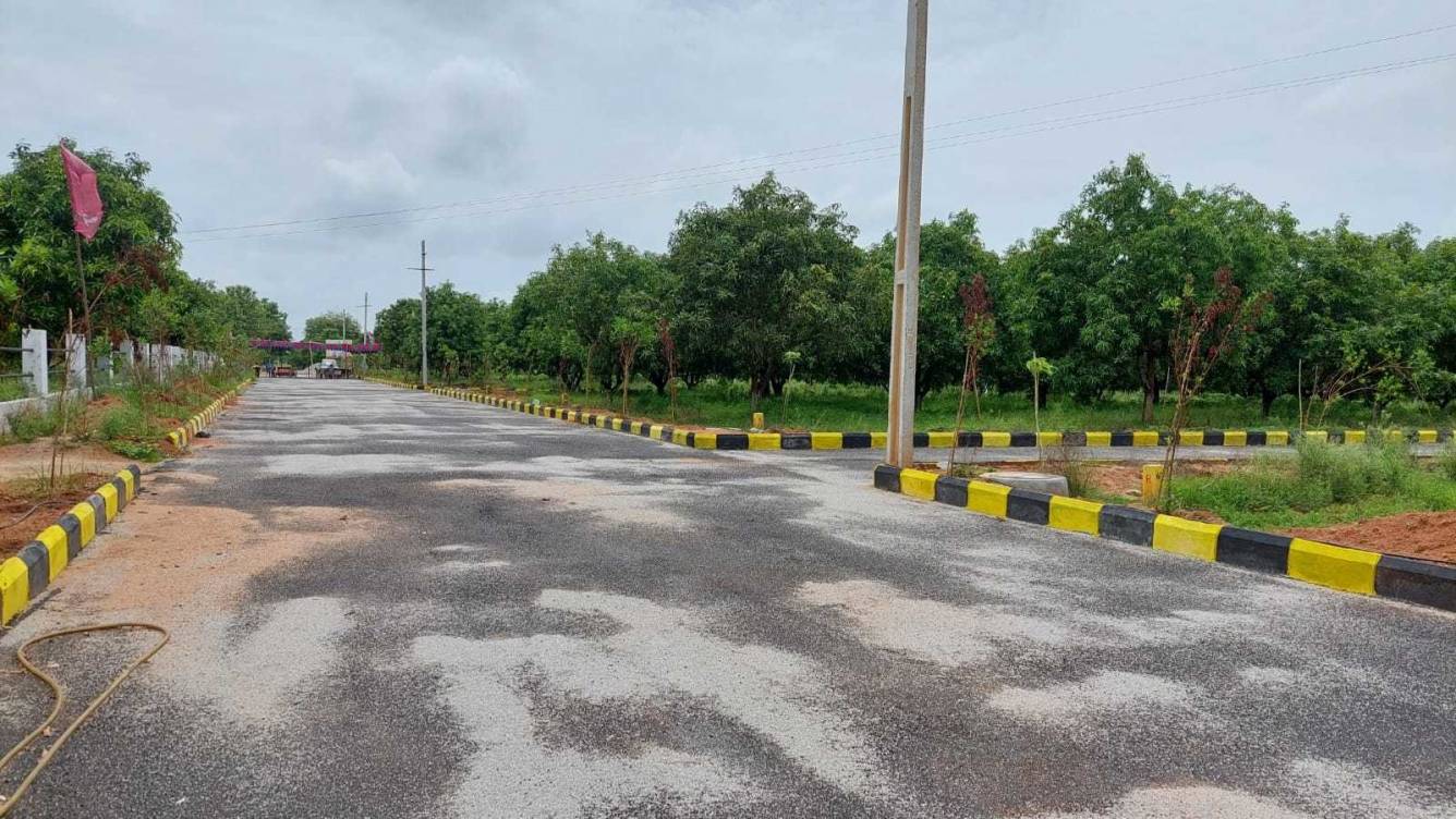  sri yadadri gardens Plot