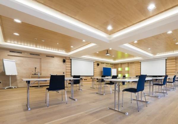  47-rowland-park Conference Room