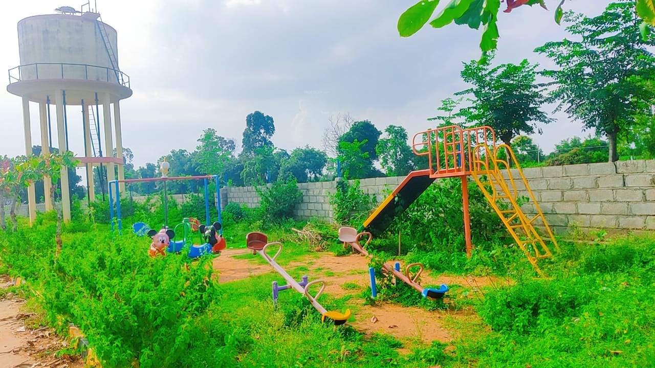  meadows Children's play area