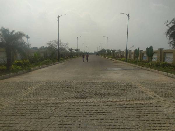  the-grove Internal Roads