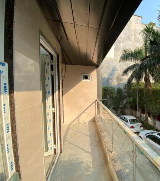 Balcony metro-view-homes Balcony