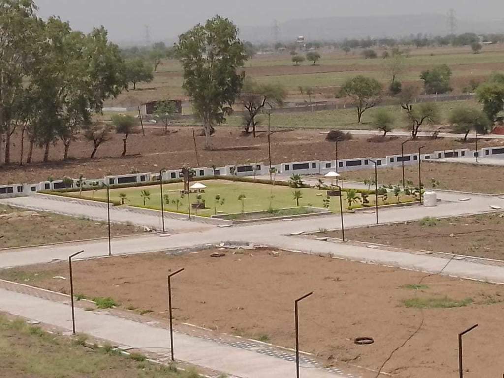  mamta golden valley Plot