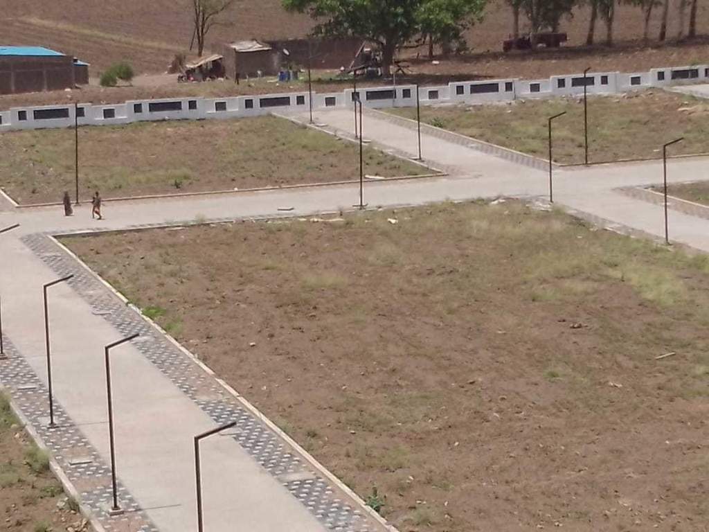  mamta golden valley Plot