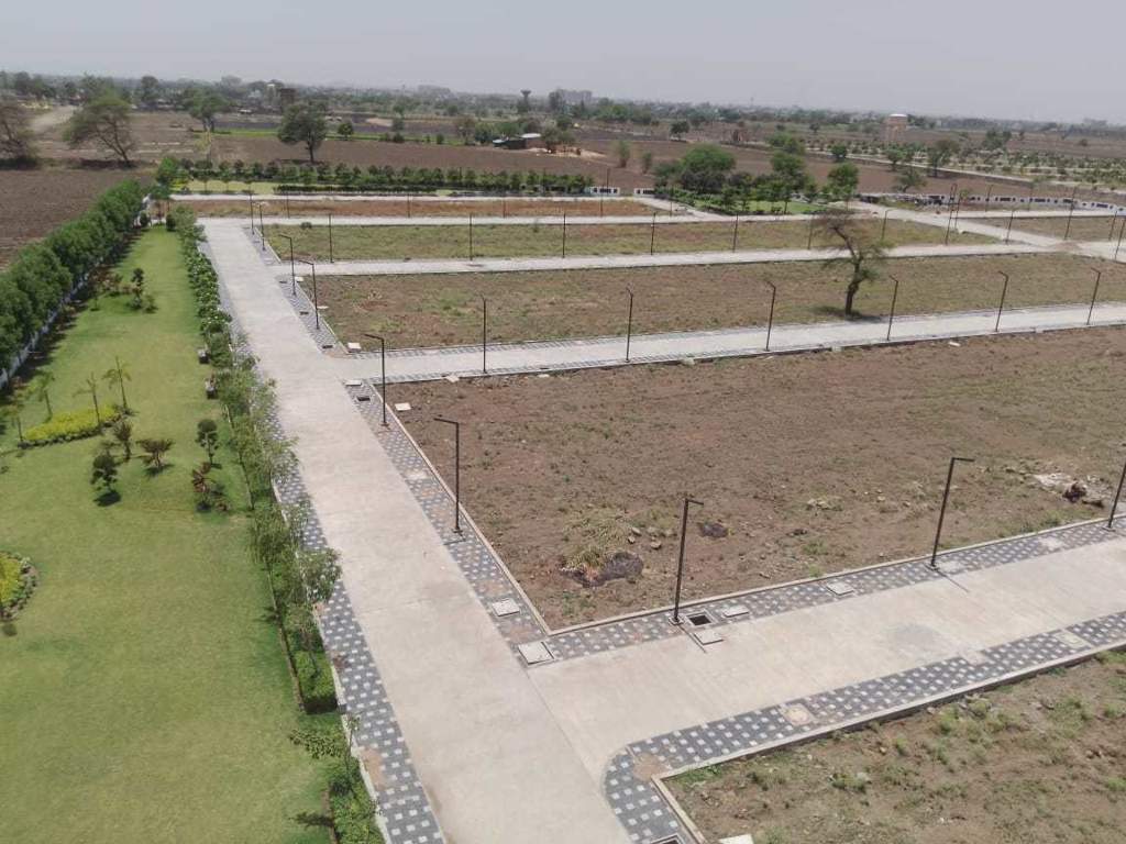  mamta golden valley Plot