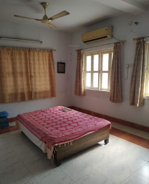  19 n naktal road Bedroom