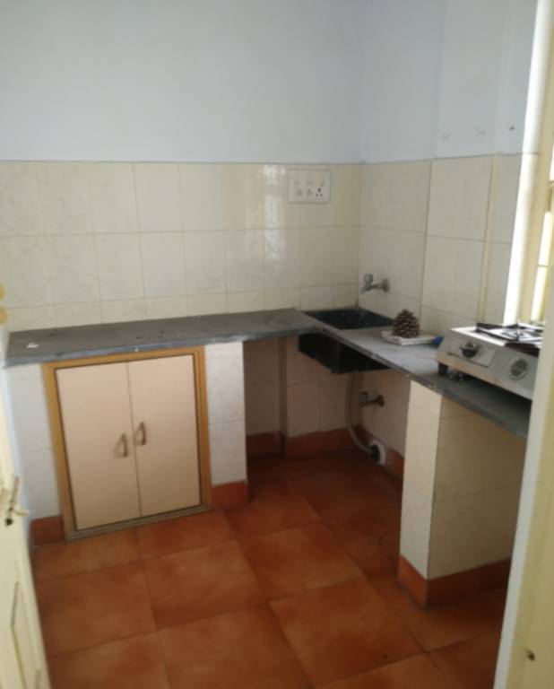  19 n naktal road Kitchen