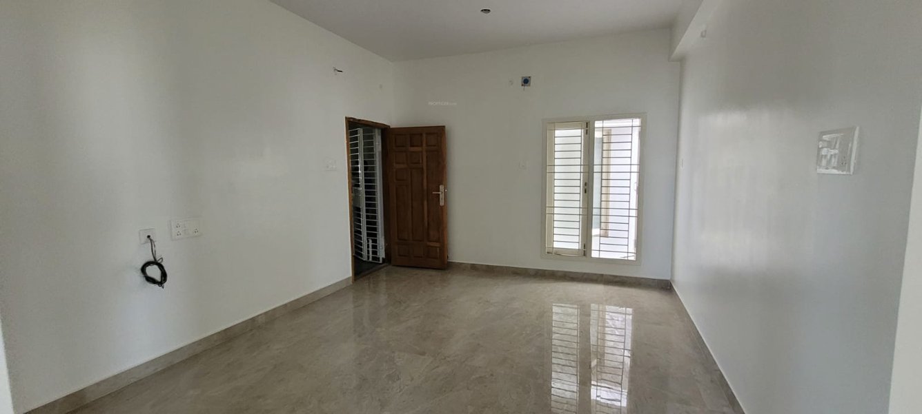  mc joel flats Bedroom