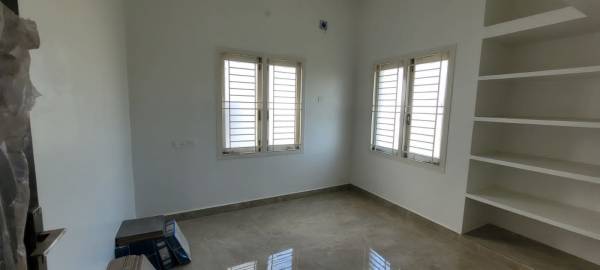  mc-joel-flats Living Area