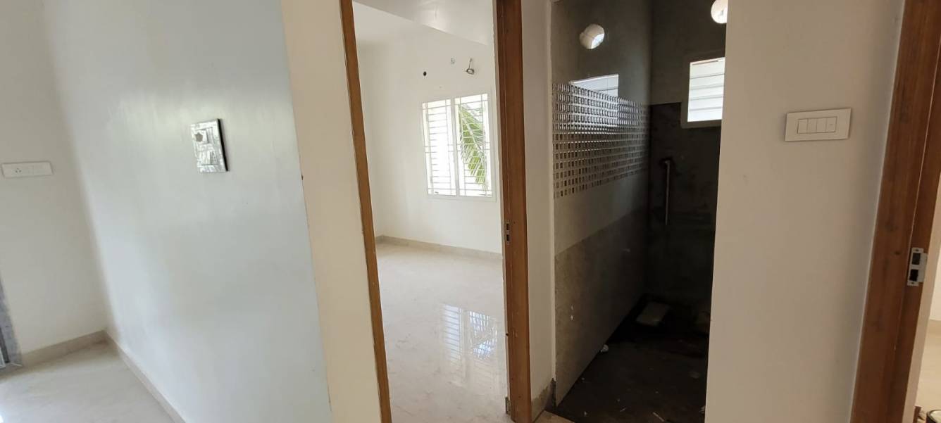  mc joel flats Living Area