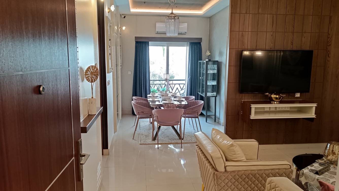  eleganza Dining Area