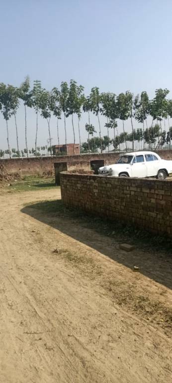 purvanchal greens Plot