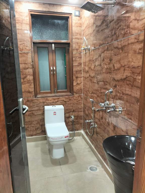  regency inn Bathroom