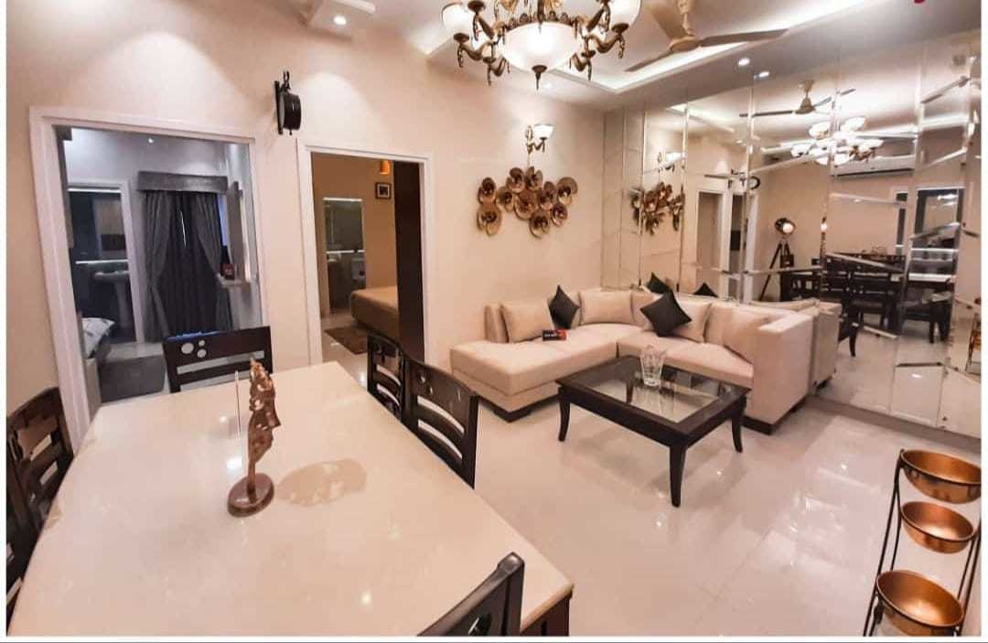 nature city apartment Dining Area