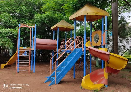 sardar nest Children's play area