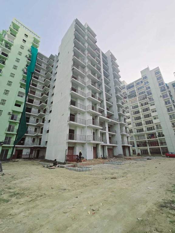  celebrity medows block e Celebrity Medows Block E Construction Status Dec 24