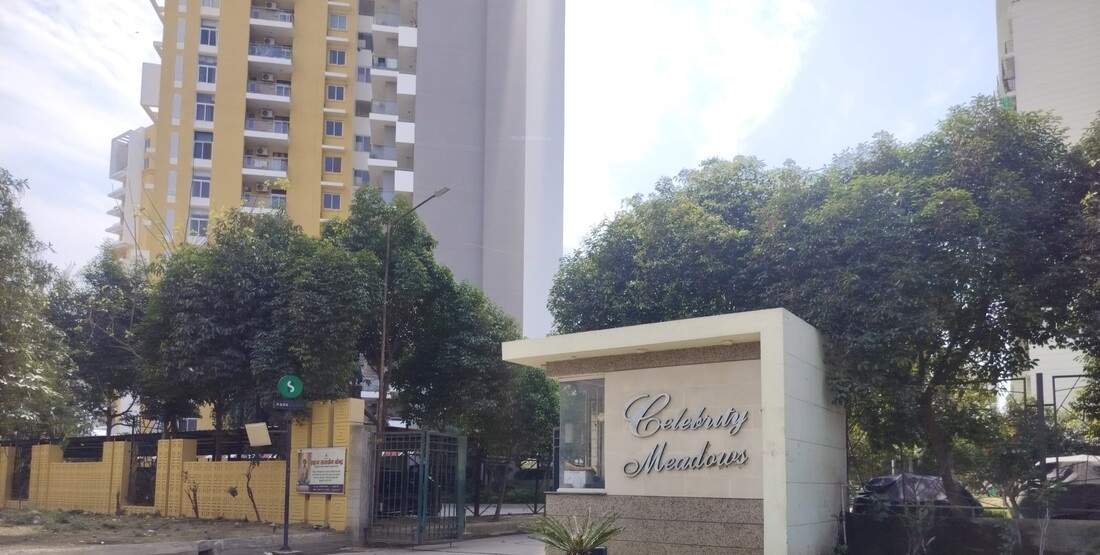  celebrity medows block e Gated Community