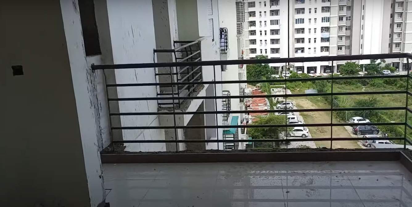  celebrity medows block e Balcony