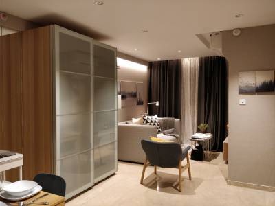  solitaire Living Area