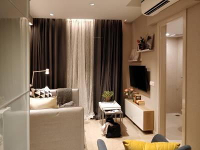  solitaire Living Area