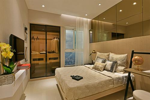  la-familia-wing-a Bedroom