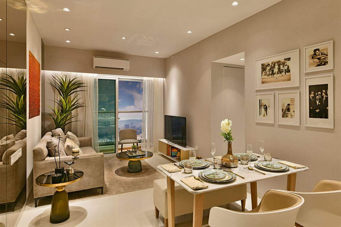  la familia wing a Dining Area