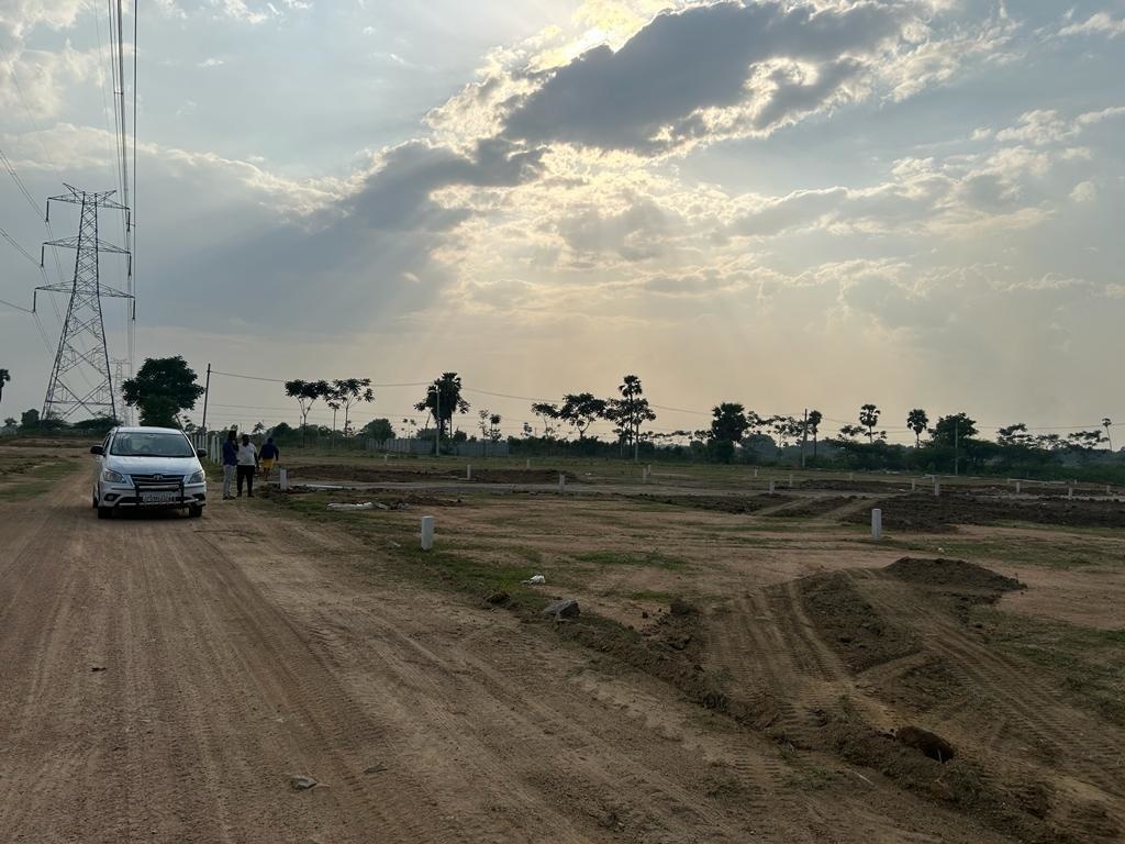  gachibowli paradise county phase 4 Plot