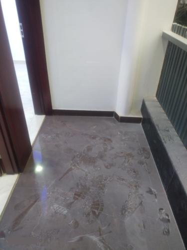  investor-house-infra Lobby