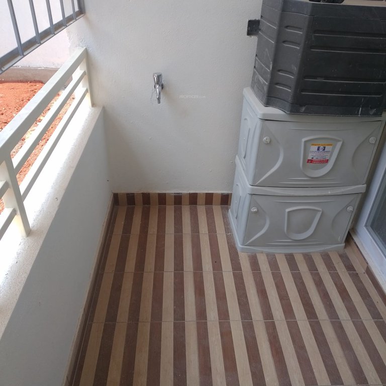  northeast apartments Balcony