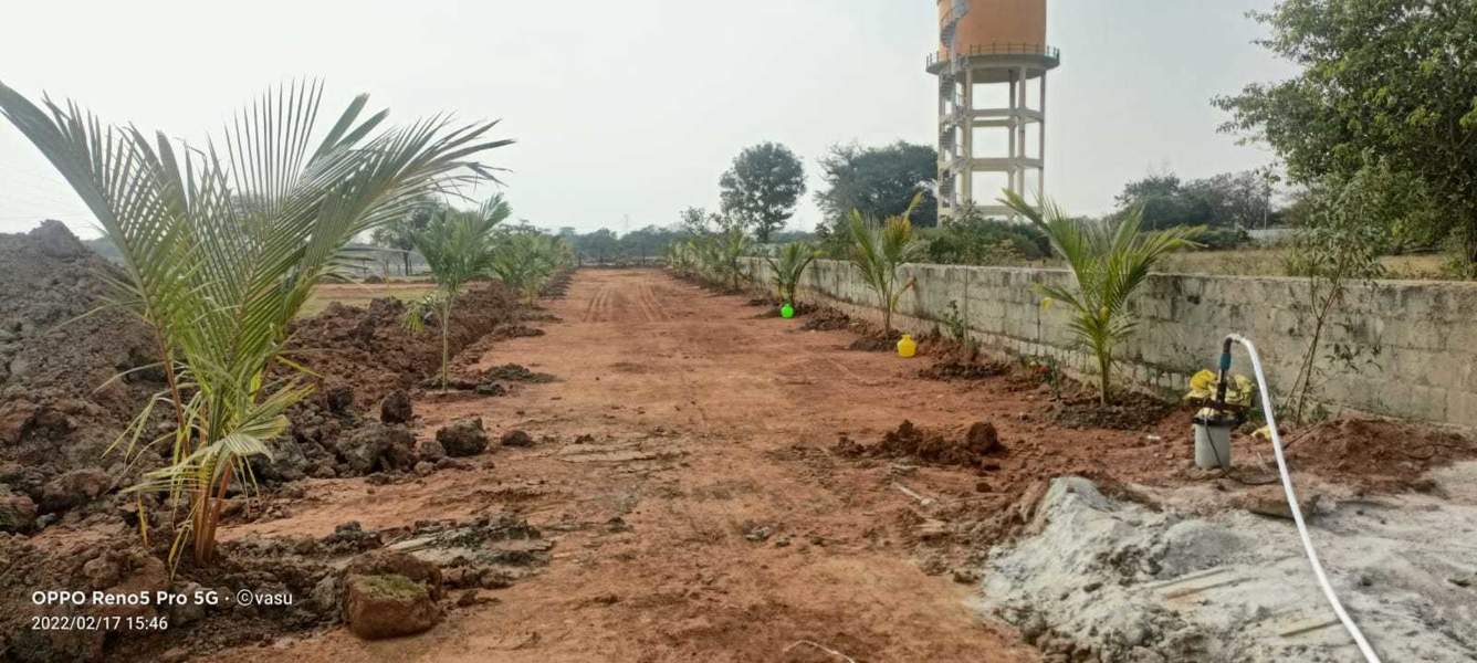  dhanalakshmi grandeur Plot