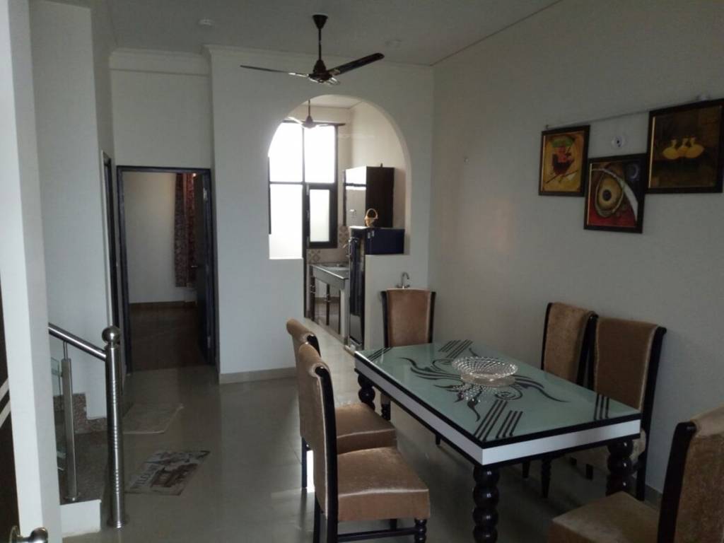  green villa 2 Dining Area