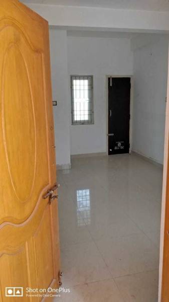  shine-apartment Living Area