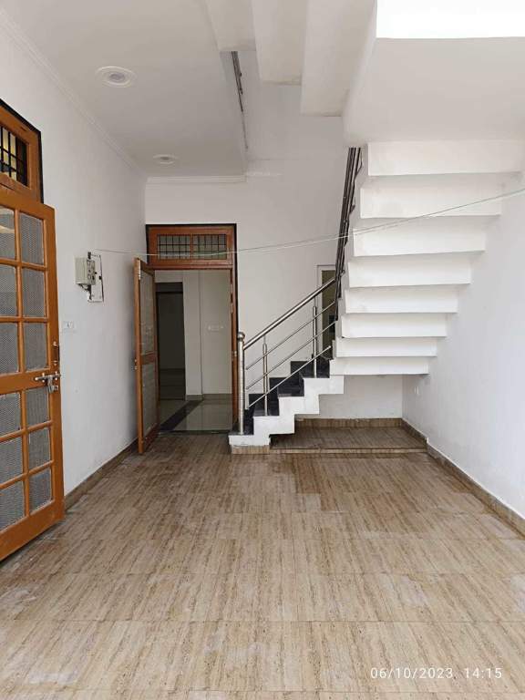  enclave phase 6 Living Area