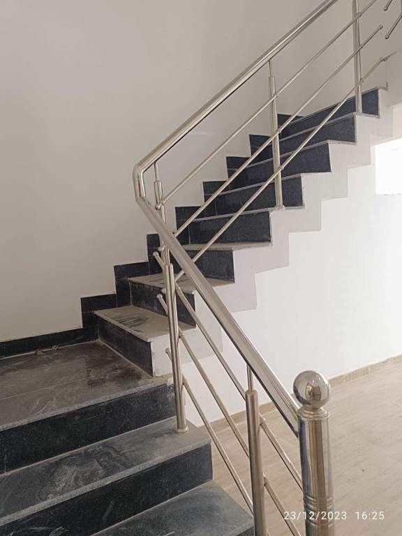  enclave phase 6 Living Area