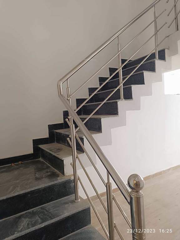  enclave phase 6 Living Area