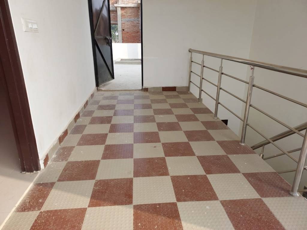  saraswati enclave Lobby