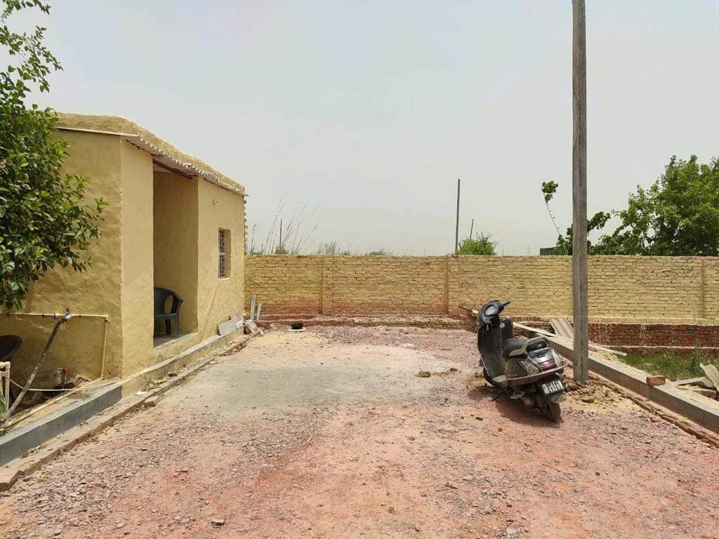  sawraj garden Plot
