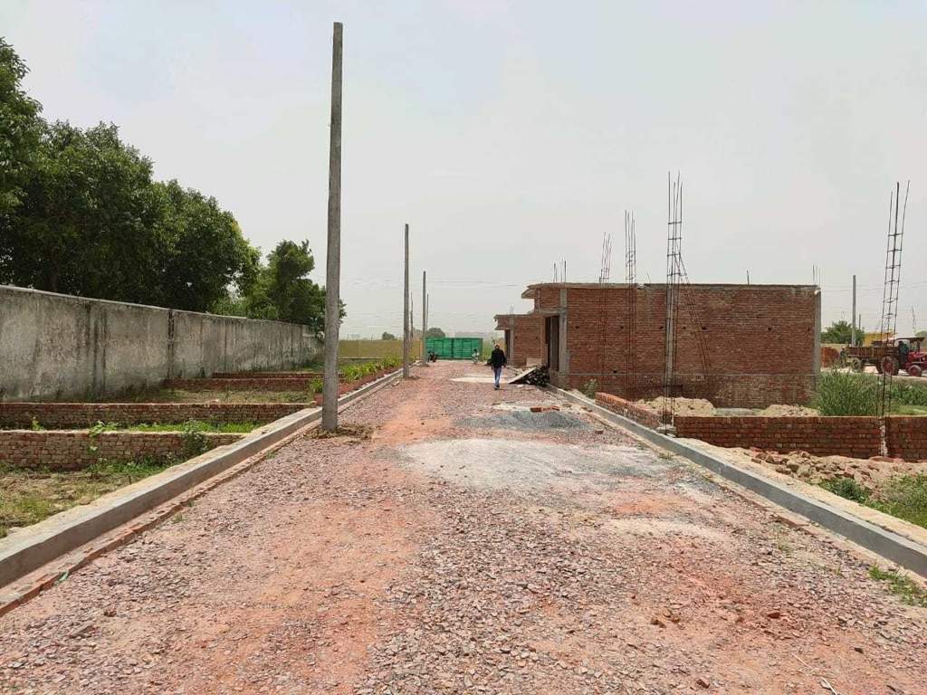  sawraj garden Plot