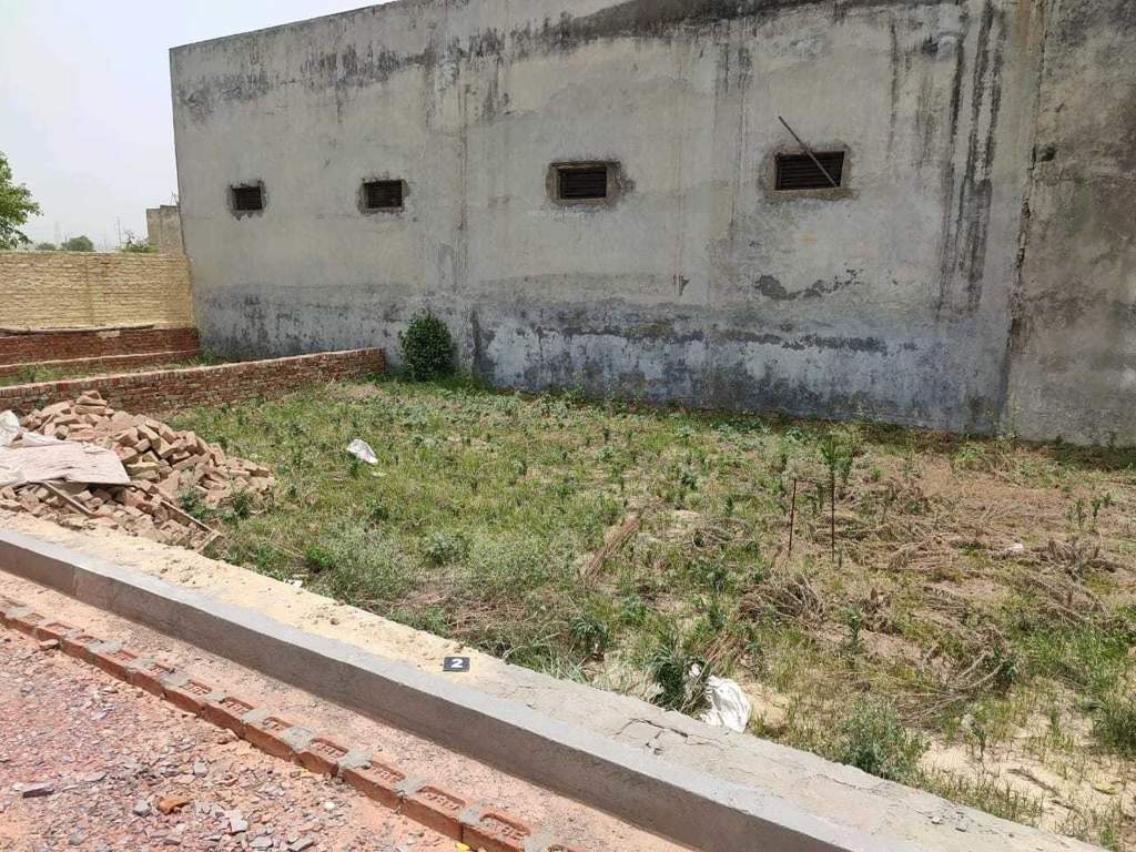  sawraj garden Plot