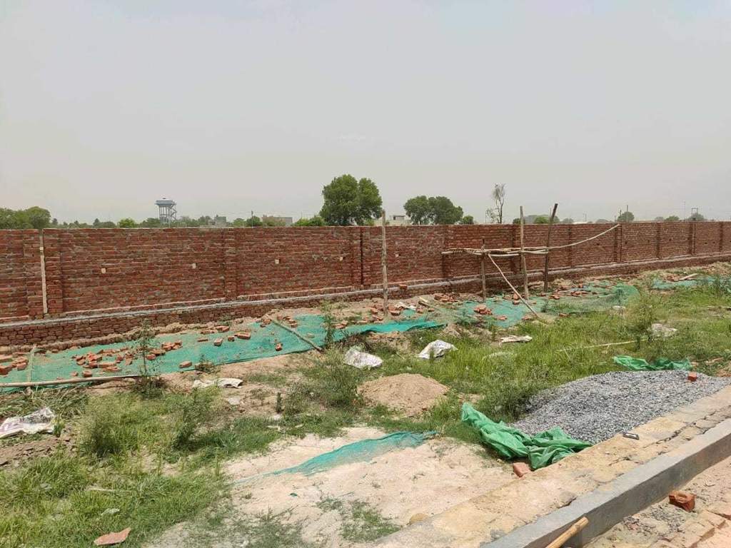  sawraj garden Plot