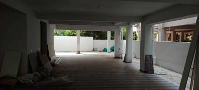  grandeur Car Parking