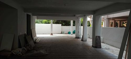  grandeur Car Parking